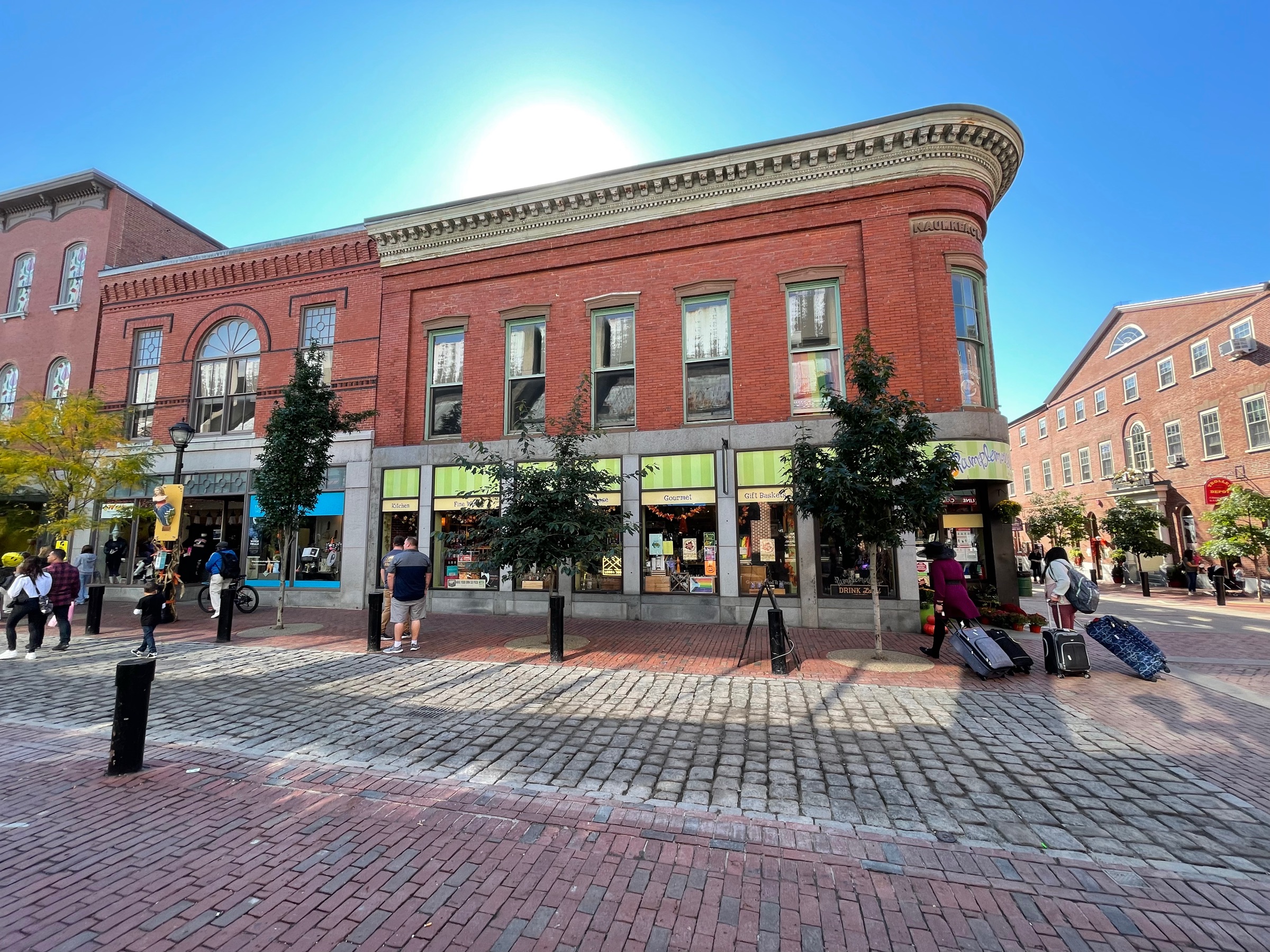Salem Parapets